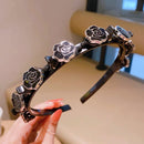 Tiara Elegance com pérolas marcantes 🔥