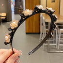 Tiara Elegance com pérolas marcantes 🔥