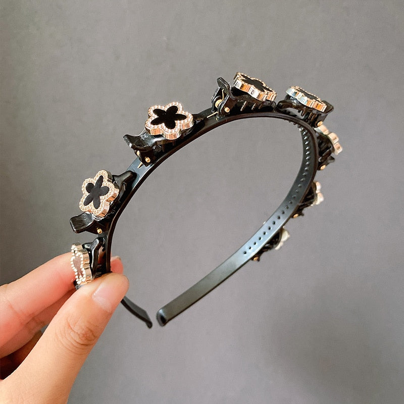 Tiara Elegance com pérolas marcantes 🔥